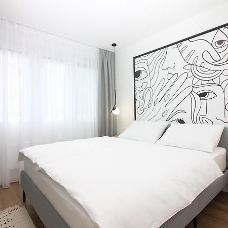 Meeting Point Apartment Сараєво Екстер'єр фото